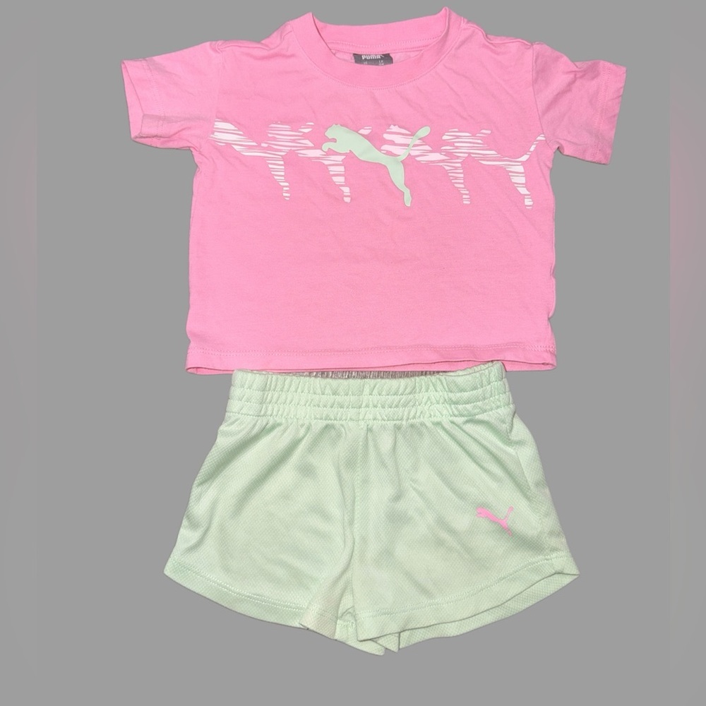 Puma Performance T-Shirt & Shorts Set | Toddler Girl | 12
Months | Like New